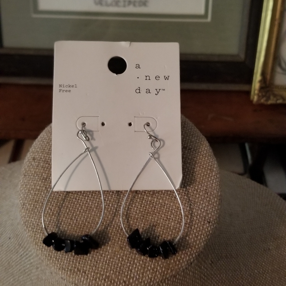 5 Pair Statement Earring Bundle. - image 7